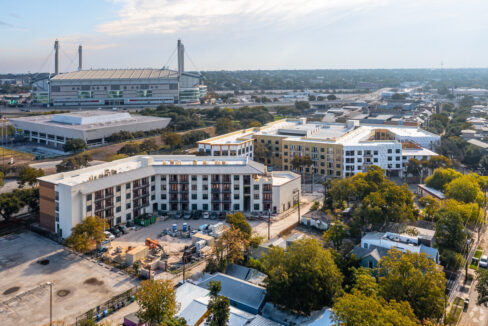 Looking for a luxury apartment in downtown San Antonio? 100 Labor Downtown Apartments is offering an incredible deal: 4 to 6 weeks FREE!