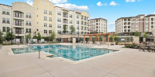 Searching for TPC Parkway apartments in San Antonio? Dolce Vita at Cibolo Canyons is offering an amazing deal: up to 1 month FREE!